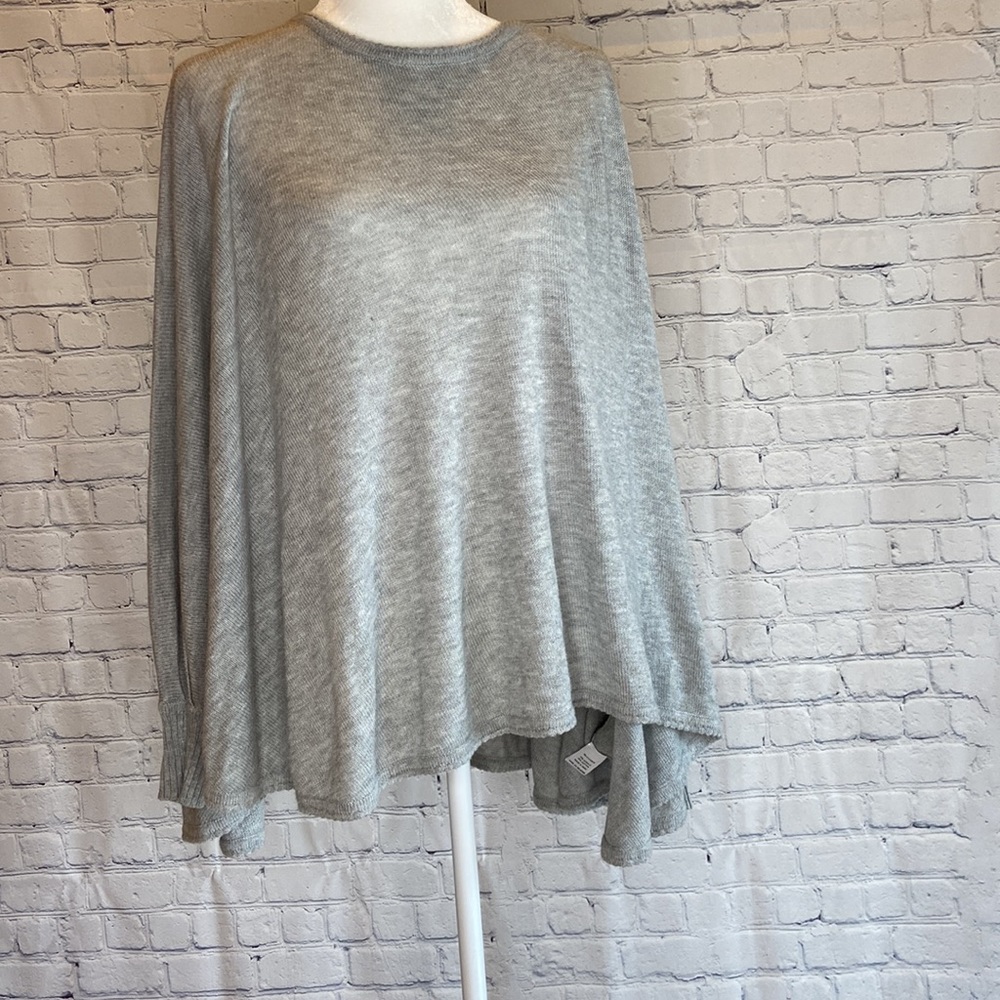 Novice Gray Knit Bohemian Drape Sweater - Picture 5 of 7